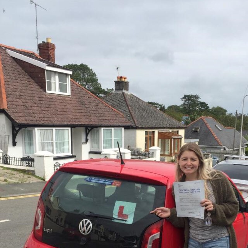 Hanna Brown from Tenby Review of Fast Track Driving School