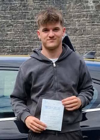 Charlie Davies (Test Pass)