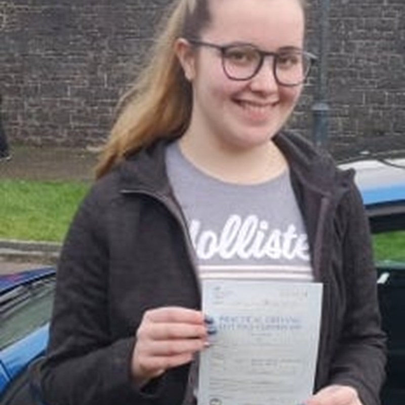 Sara Llewellyn Review of Fast Track Driving School