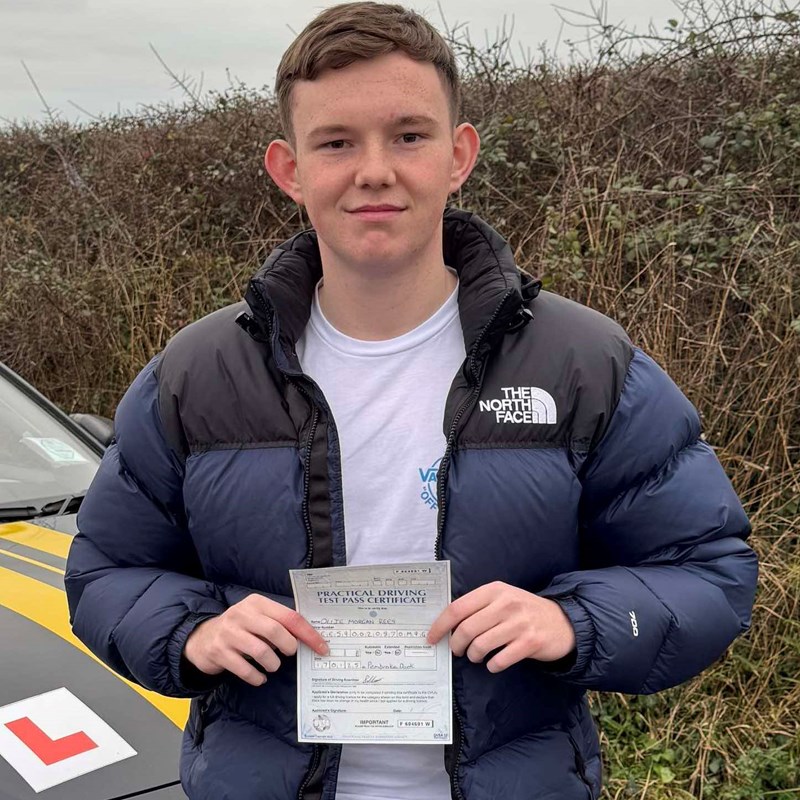 Ollie Rees Review of Fast Track Driving School