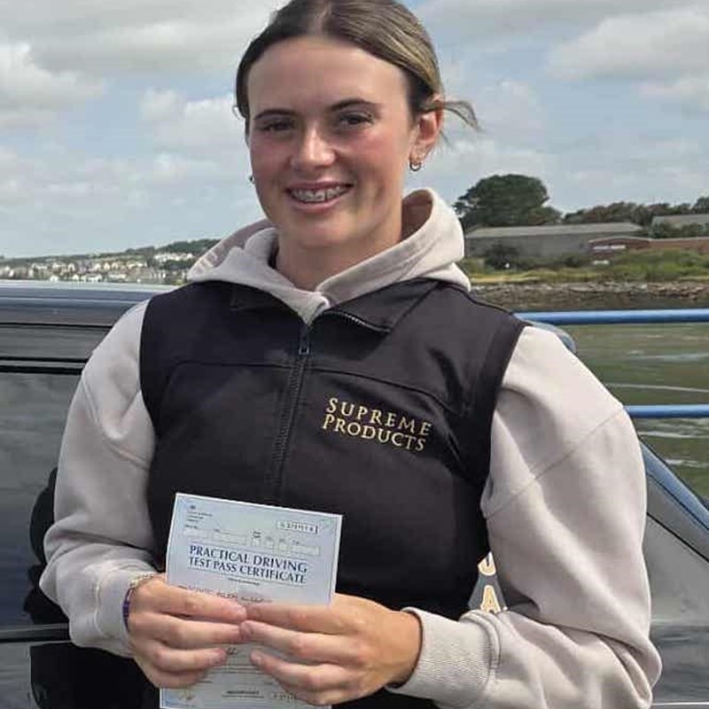 Sophie Lewellyn Review of Fast Track Driving School