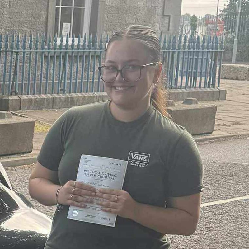 Alisha Llewellyn Review of Fast Track Driving School