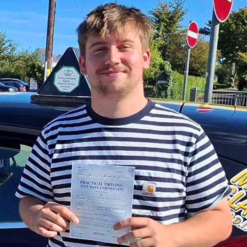 Ifan Morris Review of Fast Track Driving School