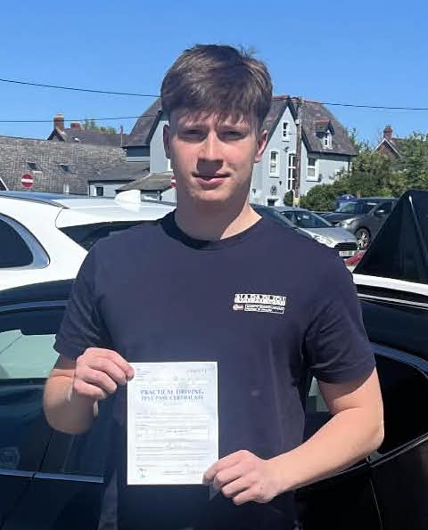 Kian Ladd (Test Pass)