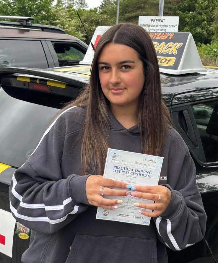Lexi Thomas (Test Pass)