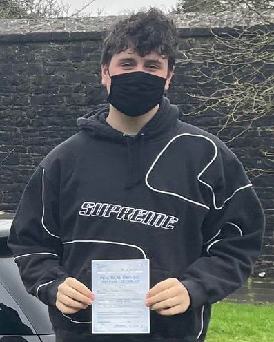 Harry Thomas (Test pass)