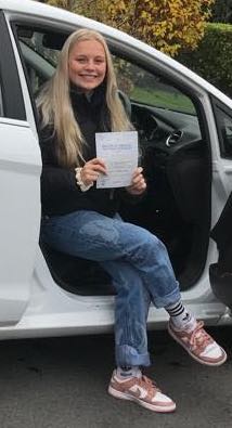 Mia Jones (Test Pass)