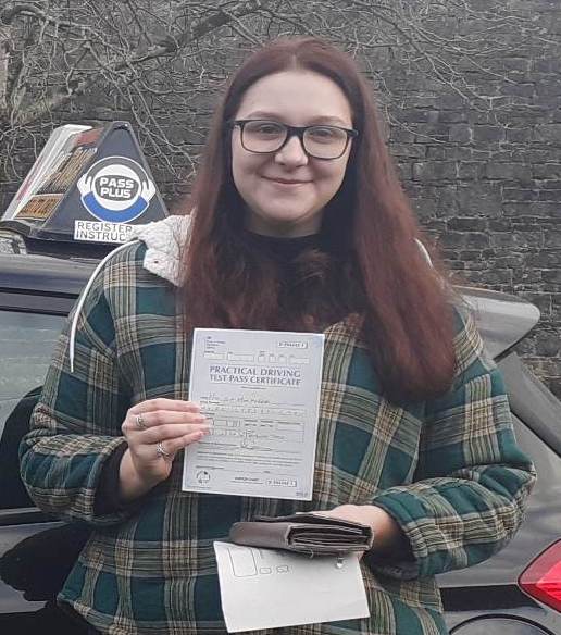 Nia Harries (Test Pass)