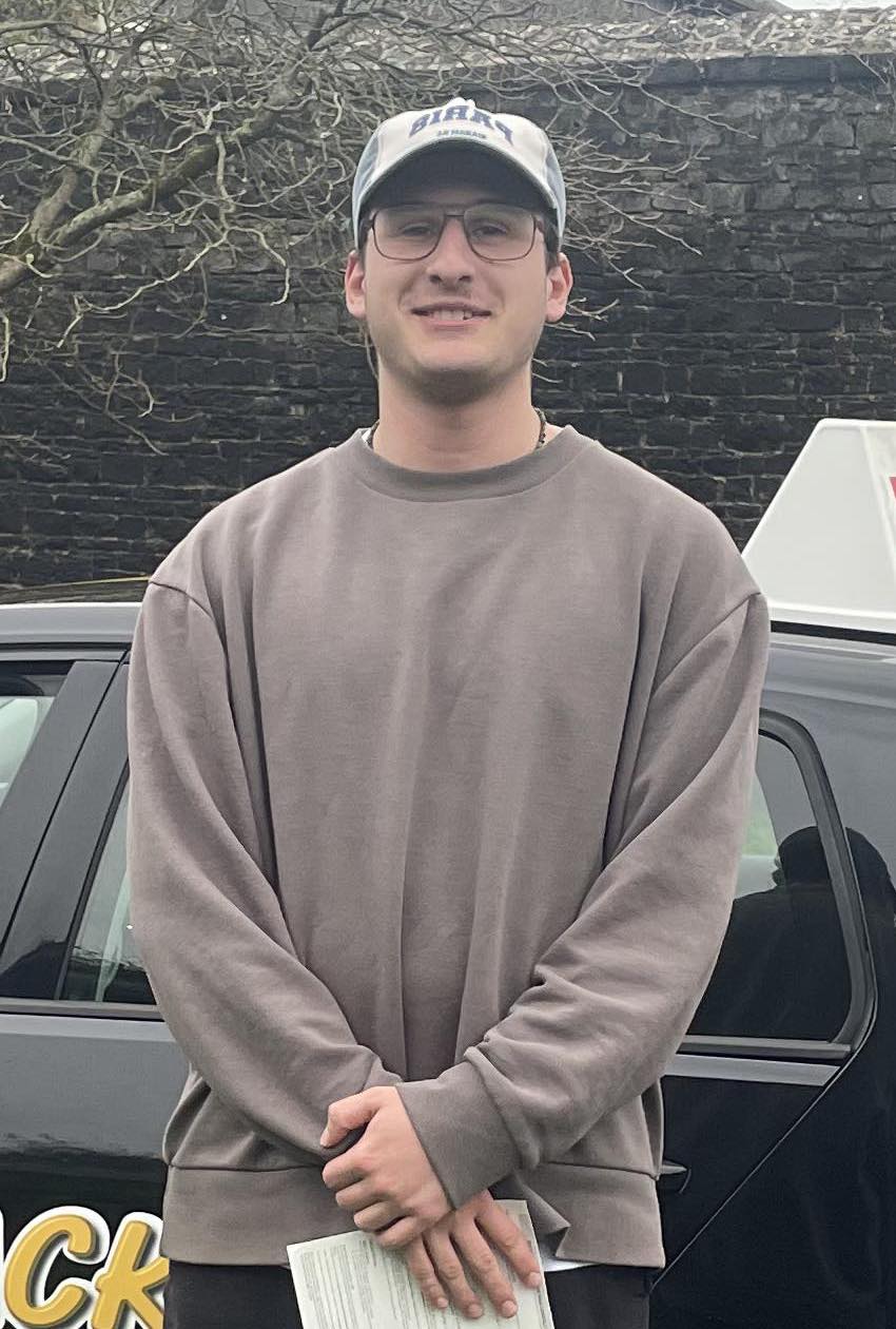 Oliver Nixon (Test Pass)