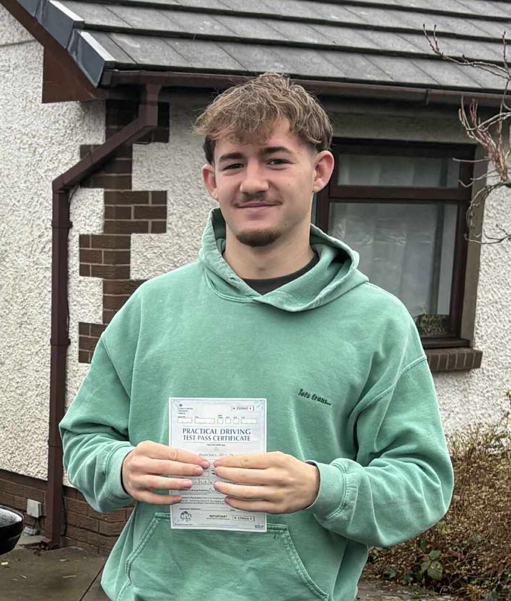 Ellis Hennessy (Test Pass)